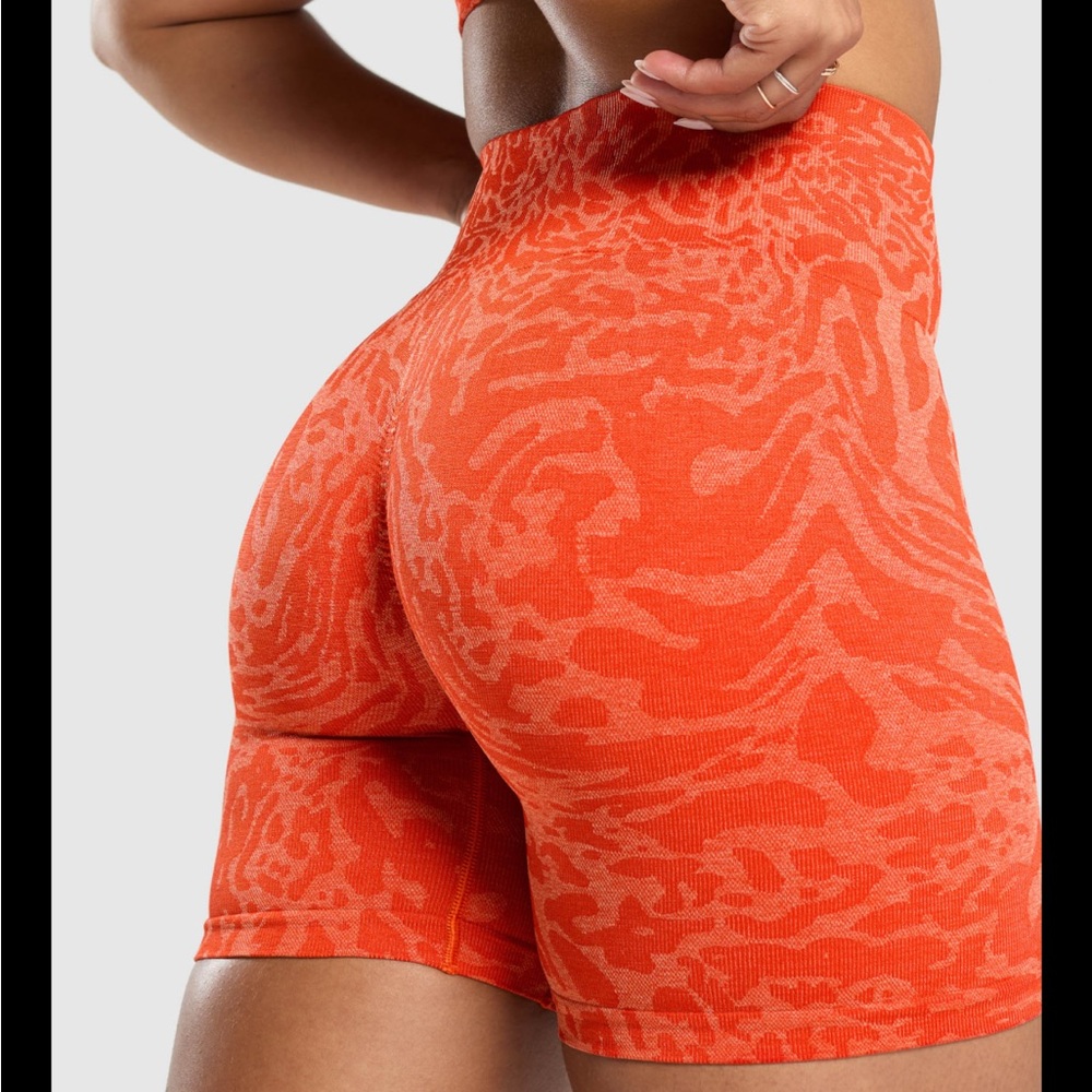 LIKE NEW Gymshark Adapt x Whitney Simmons Shorts orange small scrunch bum 6”
